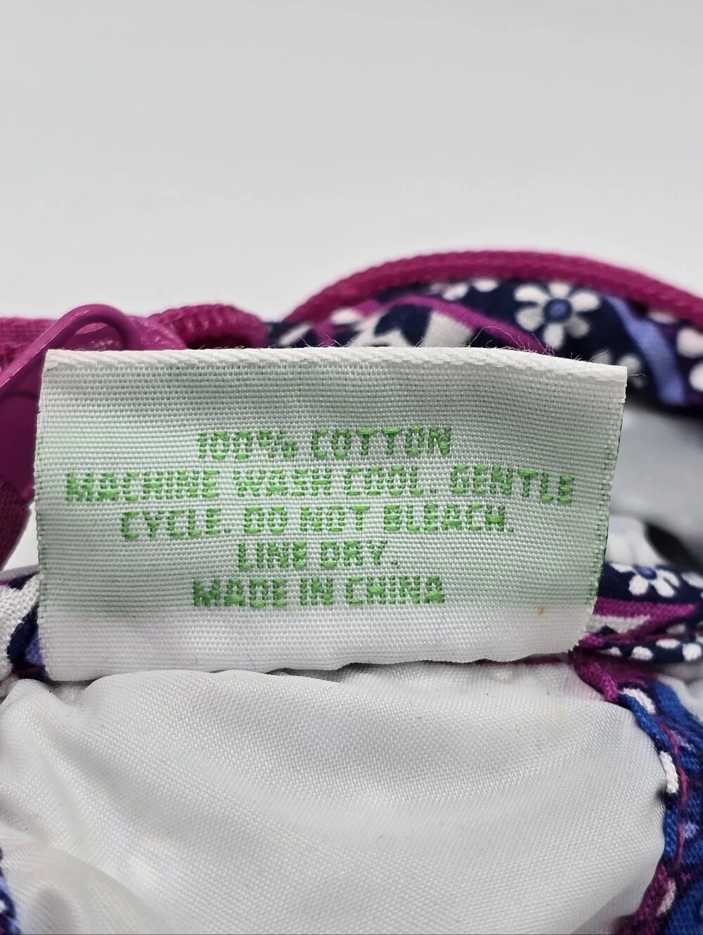 Vera Bradley Boysenberry Mini Hanging Travel Organizer Cosmetic Toiletry Bag
